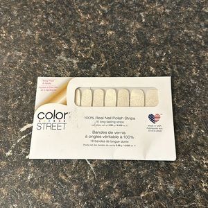 🌸🌸Color Street Over the Moon